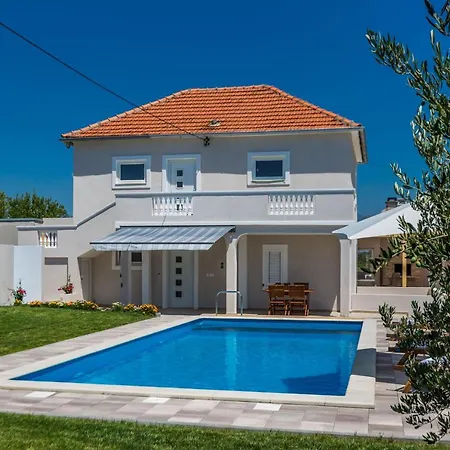 Kristina With Private Swimmingpool * Visocane