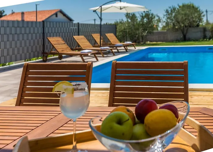 Kristina With Private Swimmingpool * Visocane